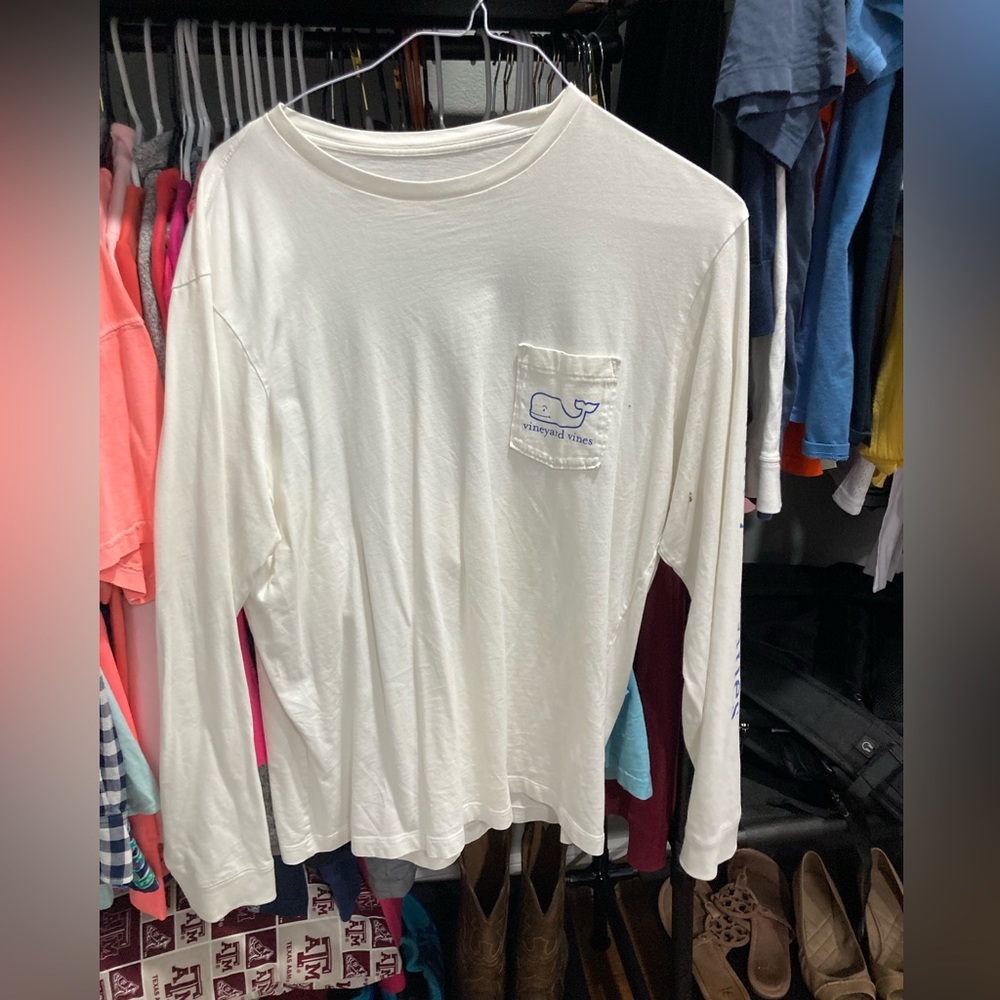 Vineyard Vines t shirt